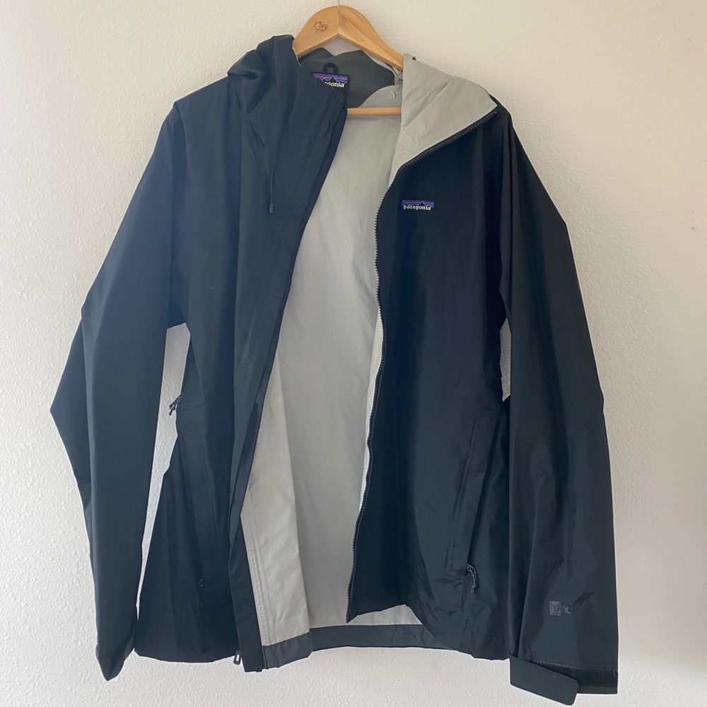 Patagonia Torrentshell Packable Rain Jacket - Size XLarge, Black, Pit Vents Zip